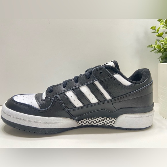 ADIDAS ORIGINALS Forum Low Core Black Cloud White - Picture 7 of 10